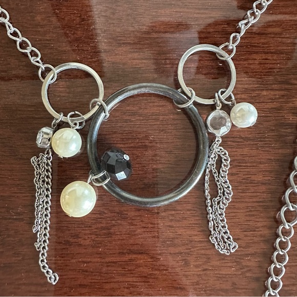 2-Strand Charm Necklace Mixed Material Chain Pearls - Picture 3 of 4